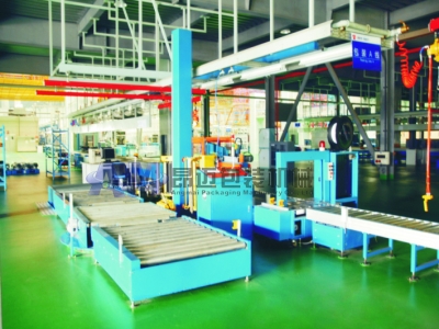 Automatic box sealing, strapping and automatic pallet film wrapping line for motorcycle